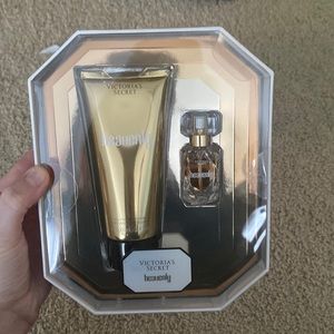 Victorias Secret “Heavenly “ lotion and perfume set